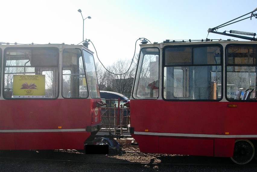 Tragiczny wypadek w Chorzowie. Przy AKS kobieta wpadła pod tramwaj