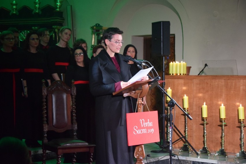 Verba Sacra w Wejherowie 2019. Biblię po kaszubsku czyta Danuta Stenka | ZDJĘCIA