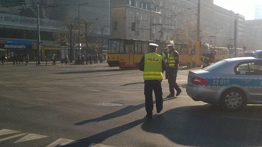 czołowe zderzenie tramwajów w al. Solidarności