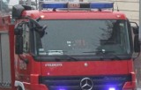 Pożar w sklepie z częściami samochodowymi w Kielcach. Strażacy w akcji