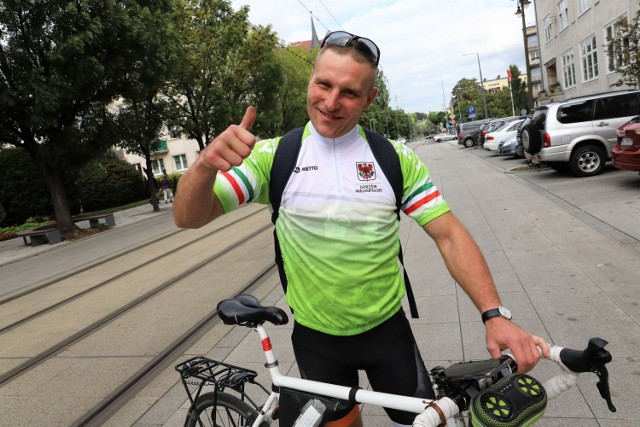 Mariusz Pastuszka objechał rowerem całą Polskę, dojechał też na Gibraltar.