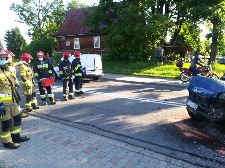 Wypadek na zakopiance. W Nowym Targu zderzyły się cztery samochody. Droga długo była nieprzejezdna