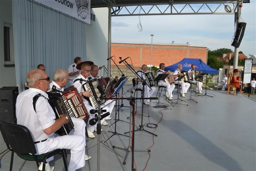 "Świat akordeonu" w Koziegłowach: 117 akordeonistów z kraju i zagranicy ściągnęło do Koziegłów
