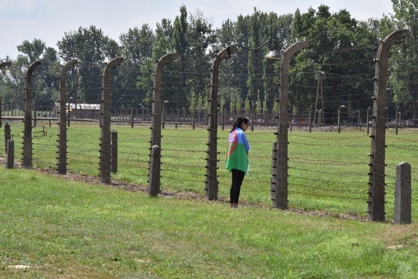 Uczcili pamięć zamordowanych Sinti i Romów w KL Auschwitz - Birkenau