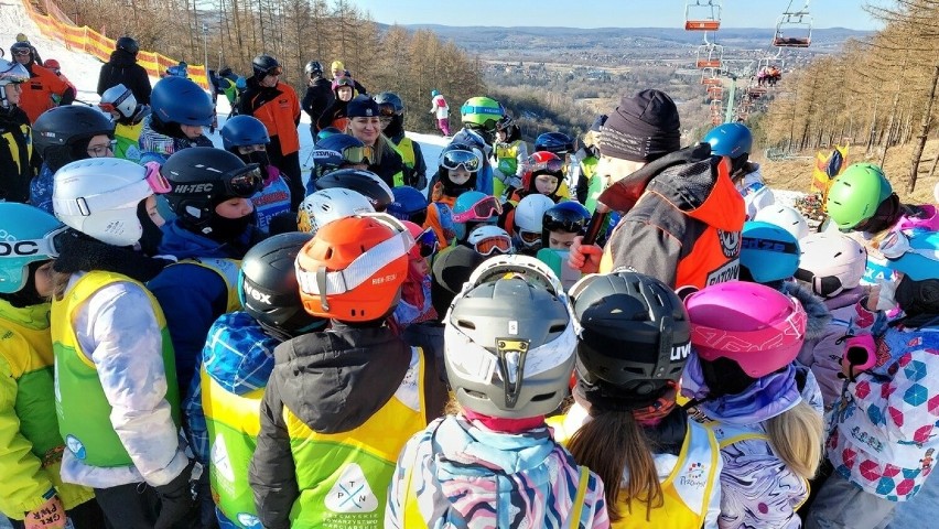 Policjanci na stoku narciarskim w Przemyślu. Uczyli...