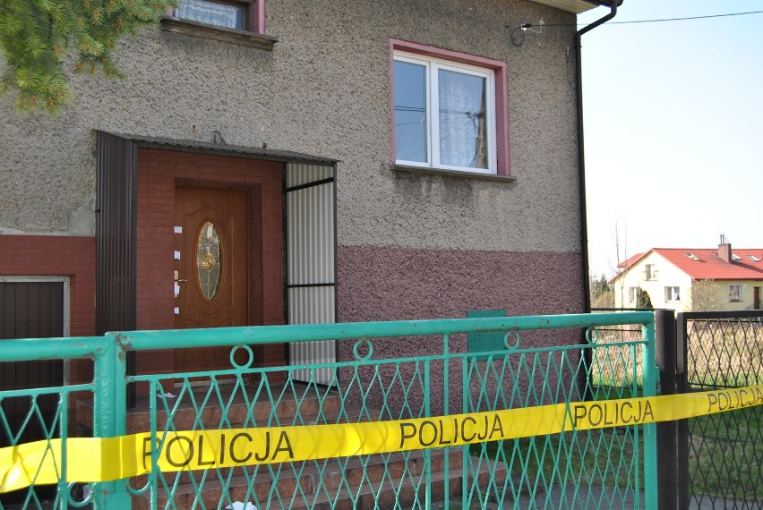 Tragedia rodzinna w Luszowicach. 63-latek zginął w swoim domu [ZDJĘCIA]