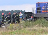 LUBUSKIE Śmiertelny wypadek na przejeździe kolejowym. Pod pociąg wjechał samochód. Są utrudnienia w ruchu na trasie Kostrzyn - Krzyż 