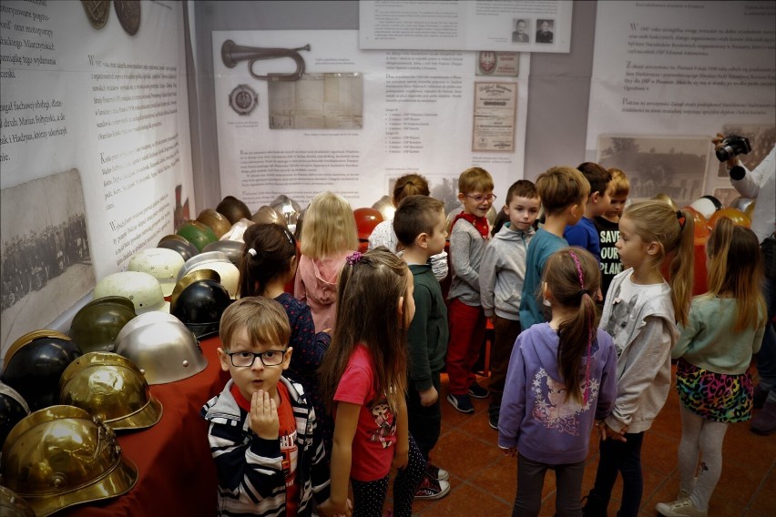 Strażackie wystawy w Muzeum Regionalnym w Pleszewie robią prawdziwą furorę