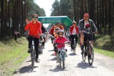 5. Strażackie 9.98 km w Moszczenicy 2022. W rajdzie rowerowym i biegu po lesie wzięło udział ponad 500 osób ZDJĘCIA 