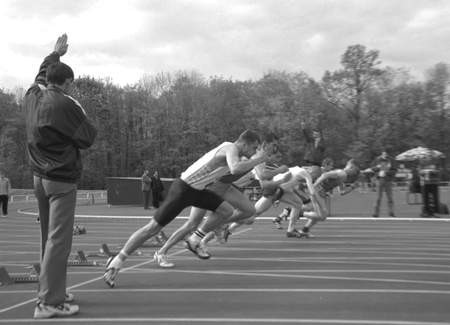 Dla sprinterów najważniejszy jest start.	ZDJĘCIE: JACEK ROJKOWSKI