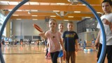 Najpierw trzeba zaszczepić miłość do sportu wśród dzieci. Miniolimpiada dla przedszkolaków w Oświęcimiu. WIDEO