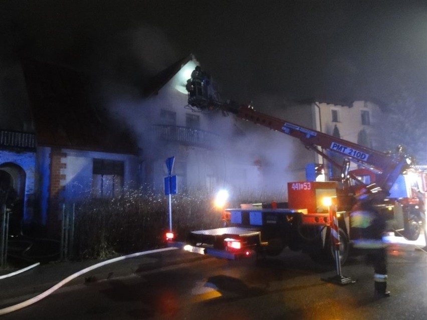 Pożar budynku mieszkalnego w Kartuzach na ul. Sędzickiego