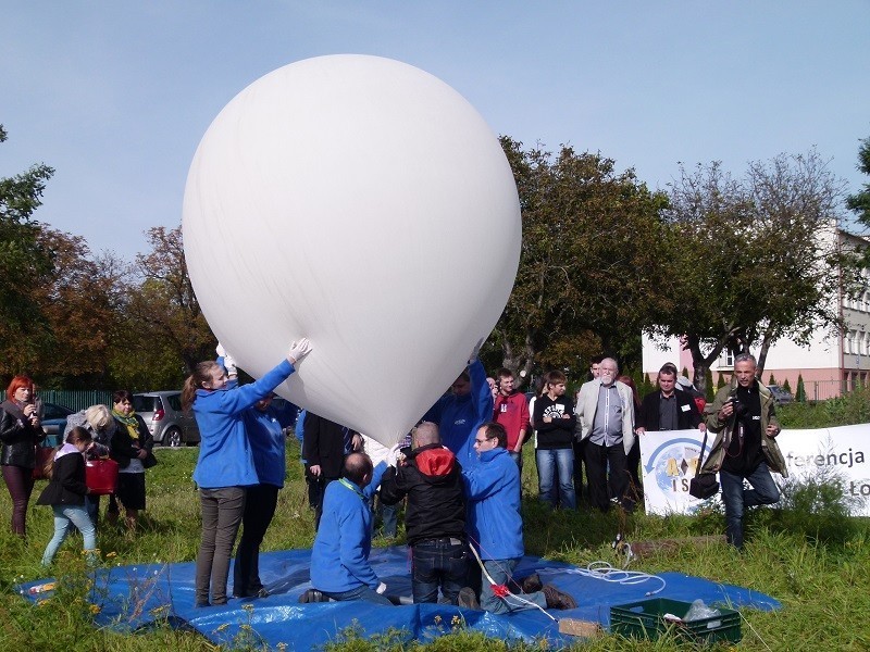 Balon z Łowicza na 30 km w górę (FOTO)