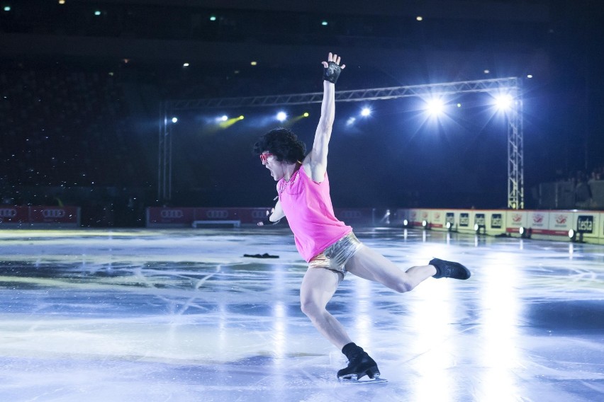 Kings on Ice. Popis łyżwiarskich umiejętności na Stadionie...