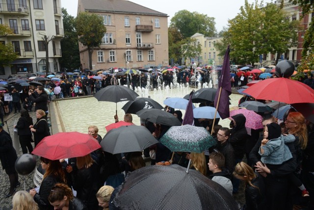 Tak wyglądał czarny protest w Zielonej Górze. teraz mieszkańcy znów chcą wyjść na ulice.