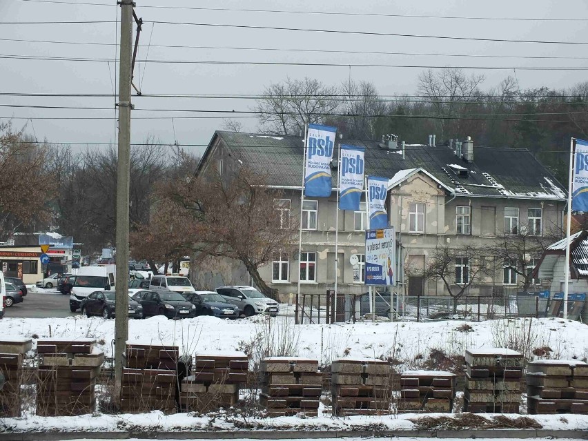 Zarząd Dróg Powiatowych w Starachowicach przedłużył przetarg na budowę wiaduktu w mieście. Zobacz zdjęcia