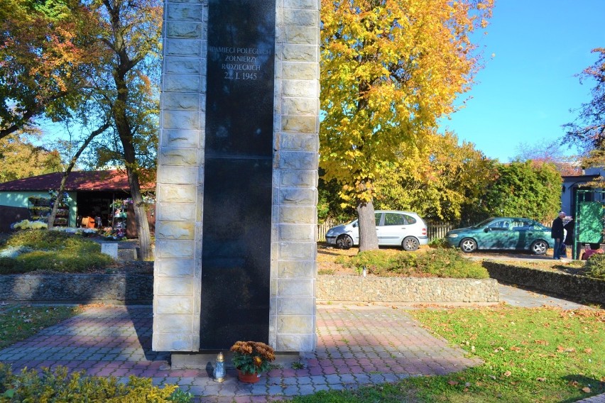 Cmentarz Pechnik w Jaworznie jeszcze przed 1 listopada...