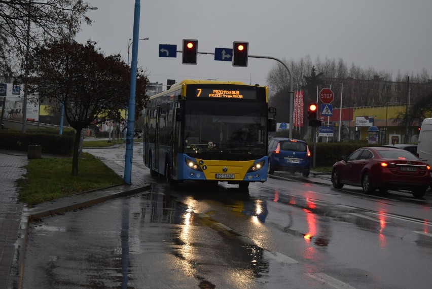 Mikołajkowy autobus wyjechał na ulice Skierniewic