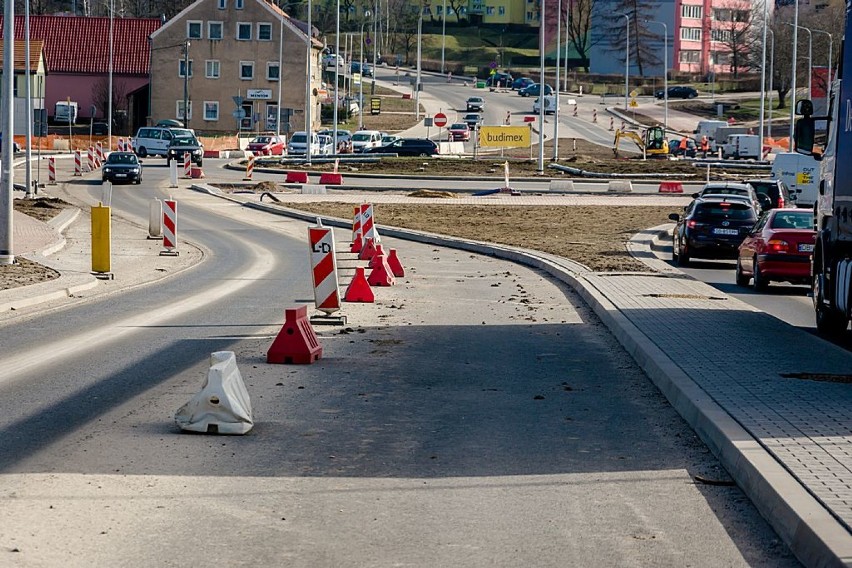 Obwodnica Wałbrzycha. Kiedy zostaną udostępnione gotowe pasy ruchu na Łączyńskiego? (ZDJĘCIA)