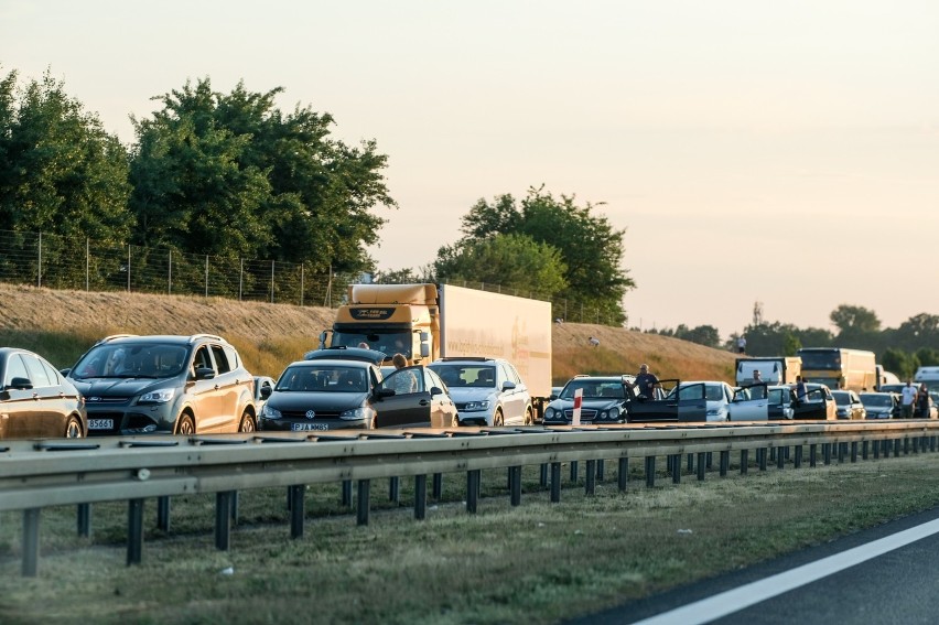 Wypadek na A2: Autostrada zablokowana na trasie Poznań -...