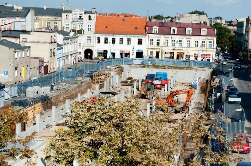 Właśnie w tym miejscu, na targowisku w Gnieźnie, doszło do...