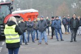Protest rolników. Ciągniki rolnicze blokują krajową „jedenastkę” w okolicach Budzynia 