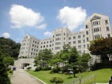 Ta prestiżowa uczelnia w Korei Południowej przyciąga sławne osoby, także Polaków