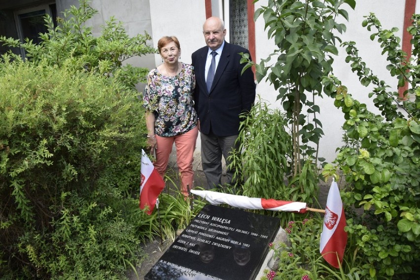 Tadeusz Krystoń wraz z żoną Krystyną Mulinek-Krystoń...