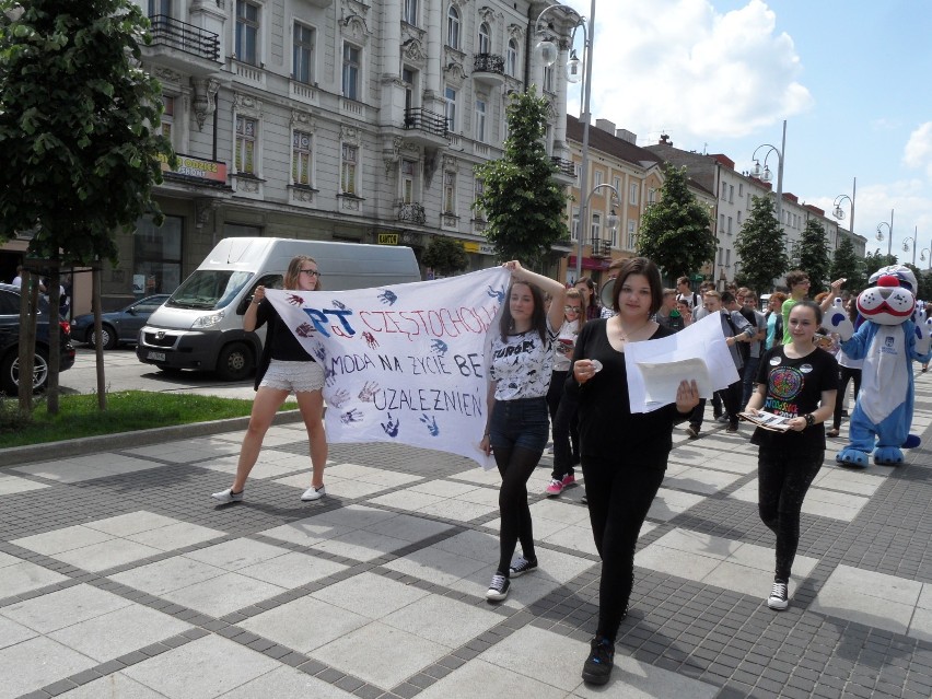 Marsz przeciw narkotykom w Częstochowie ZDJĘCIA