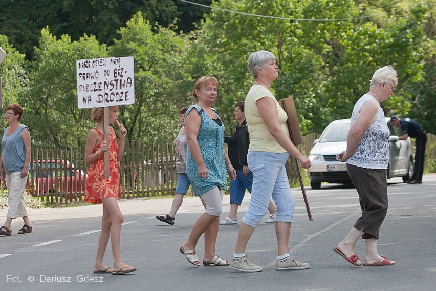 Protest mieszkańców wsi Chwaliszów , Struga i Lubomin