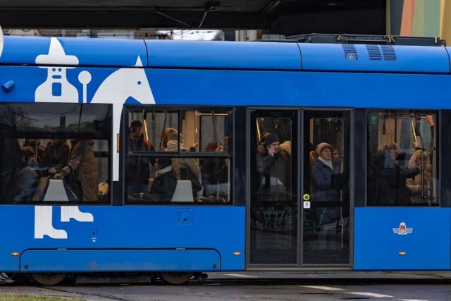 91 kar wystawiono za jazdę bez biletu tej nocy w Krakowie