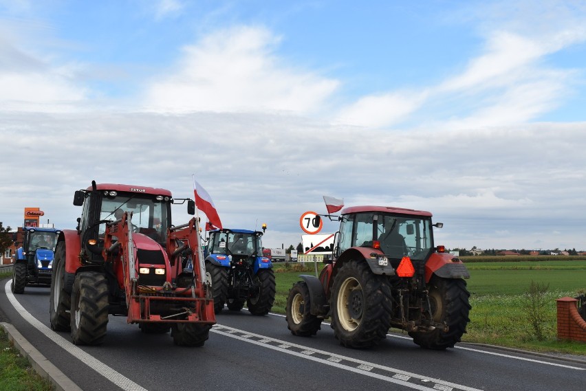 Rolnicy z powiatu pleszewskiego wyjechali na drogi