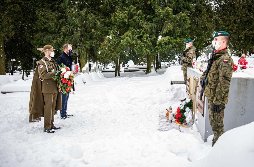 W Przemyślu pamiętają o żołnierzach Armii Krajowej w 79. rocznicę utworzenia AK 
