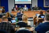 Burzliwa sesja rady miasta w Częstochowie. Poszło o wykup mieszkań komunalnych
