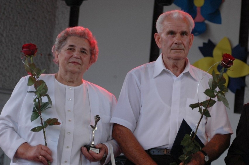 Zofia Nikodemiak z mężem Franciszkiem byli laureatami Róży...