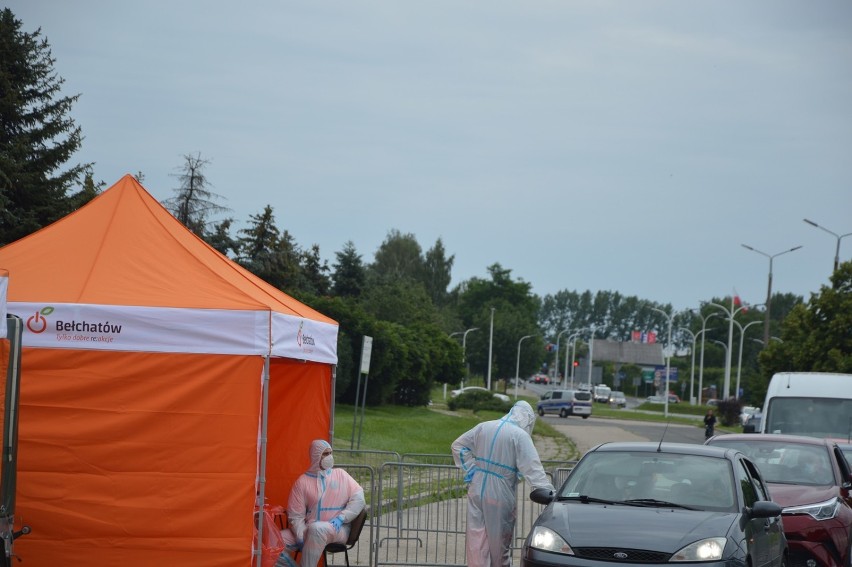 Koronawirus nie odpuszcza w Bełchatowie. Dziewięć osób zarażonych