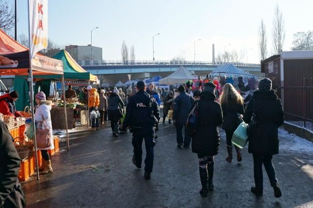 Policja w Siemianowicach kontrolowała sprzedawców fajerwerków