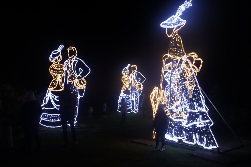 Gdzie niedzielne popołudnie spędzali mieszkańcy Lubelszczyzny? W Parku Iluminacji pn. „Botaniczna Podróż"! Zobacz zdjęcia