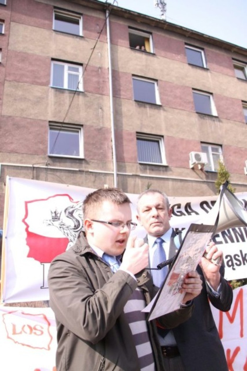 Liga Obrony Suwerenności protestowała pod konsulatem Litwy