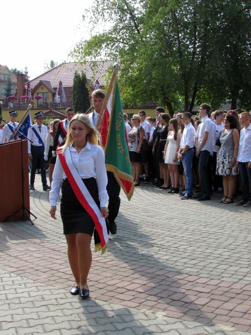 ZSP we Wrześni: Rozpoczęcie roku szkolnego i odsłonięcie...