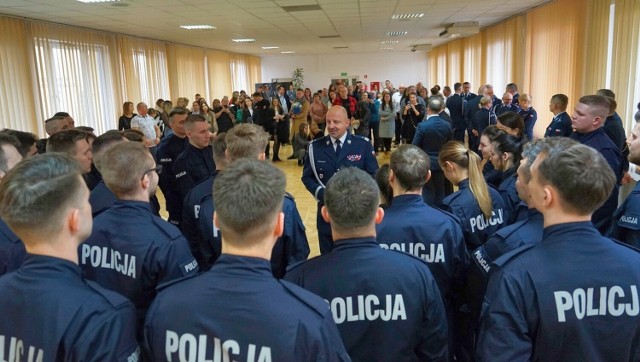 Pierwsze w tym roku ślubowanie nowo przyjętych do służby policjantów odbyło się w styczniu w Komendzie Wojewódzkiej Policji w Bydgoszczy. W szeregi kujawsko-pomorskiej policji wstąpiło 49 policjantów.
