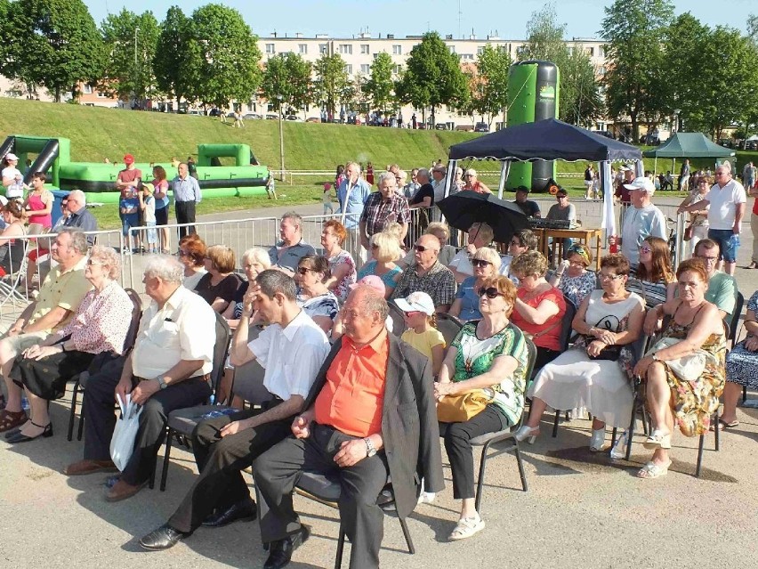 Festyn pełen zabawy na podsumowanie obchodów 3 Maja w Starachowicach. Zobacz zdjęcia