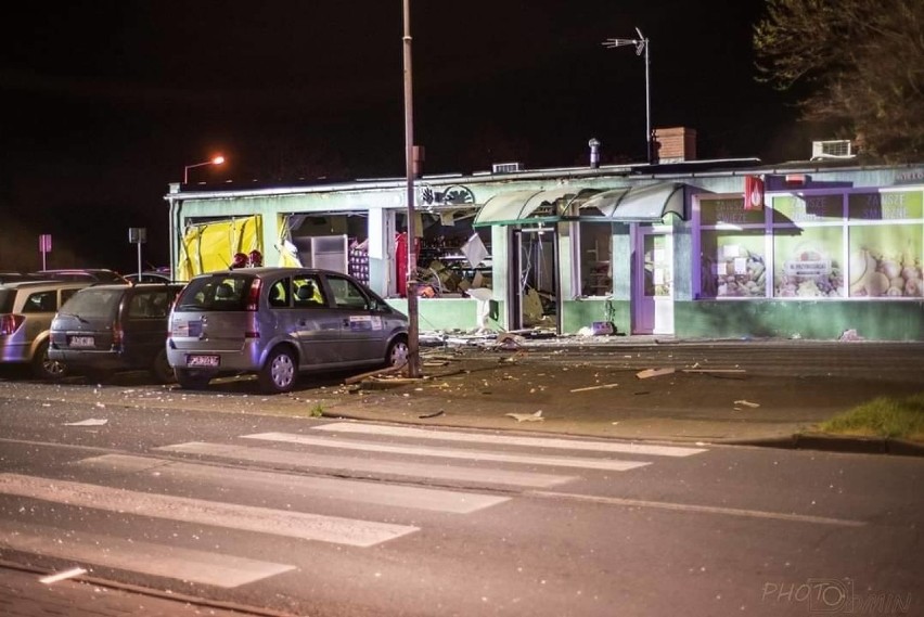 Złodzieje wysadzili bankomat. Przy okazji uszkodzony został...