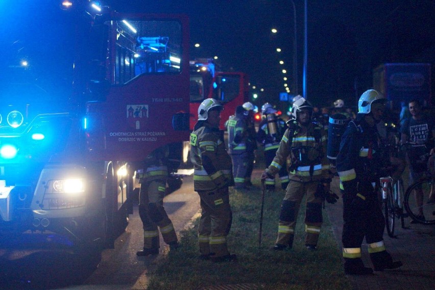 Pożar w Cekowie-Kolonii koło Kalisza. Spłonęła lakiernia....