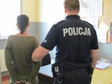 Kronika policyjna Ostróda: para kradła biżuterię metodą "na brudną bluzkę"