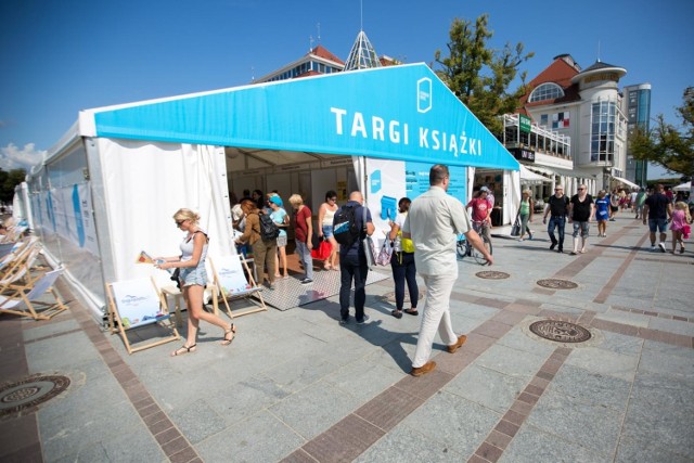 Festiwal Literacki Sopot to nie tylko spotkania autorskie. To także warsztaty literackie i teatralne i oczywiście Targi Książki, czyli okazja kupienia księgarskich nowości wprost od wydawców w wielkim namiocie ustawionym na Placu Przyjaciół Sopotu. 
Impreza potrwa do niedzieli 19 sierpnia.