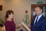 Nowi radni gminy Krzywiń odebrali zaświadczenia o wyborze [FOTO]