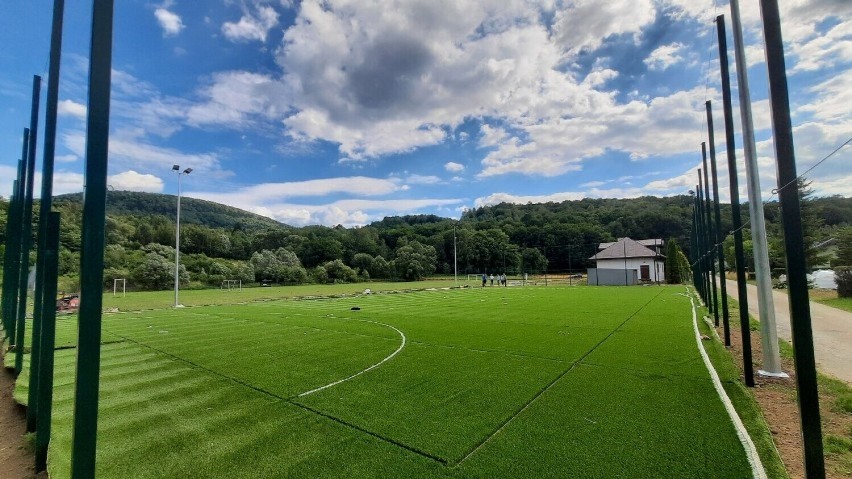 Będą nowe i nowoczesne obiekty sportowe w kilku gminach...