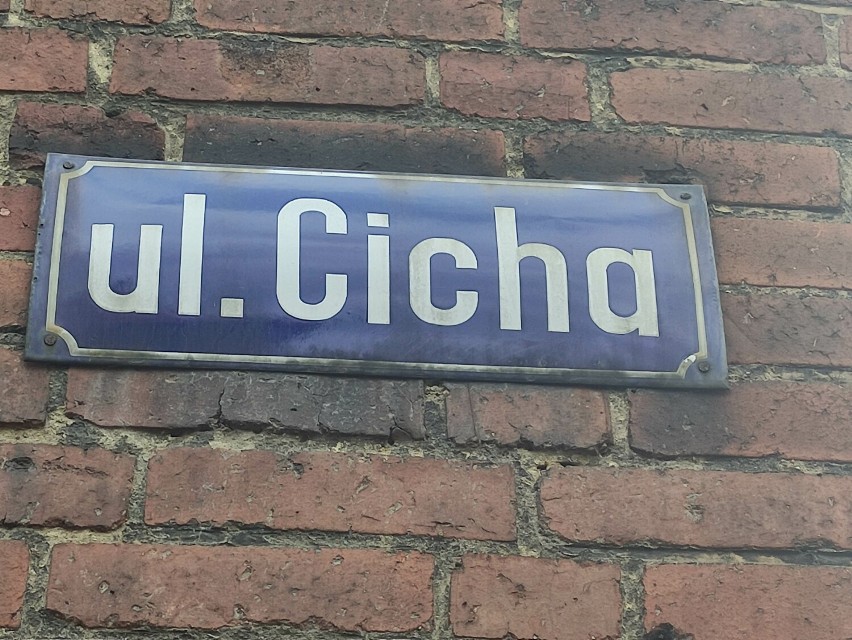 Dawne nazwy ulicy Cichej to Spinnereistrasse lub...