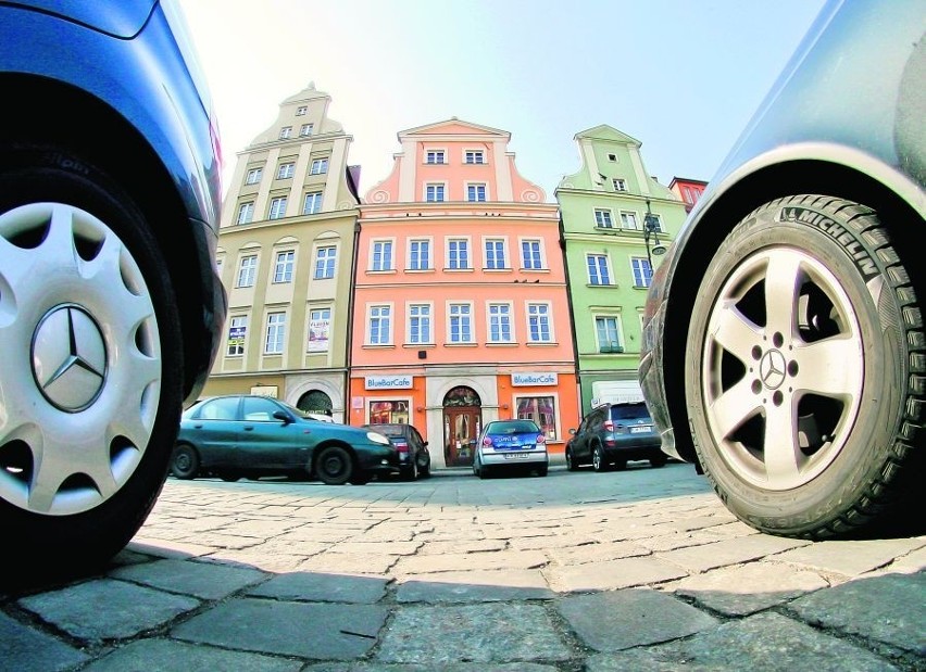 Taki widok na Rynku to już przeszłość. Ale dla aut zamyka...